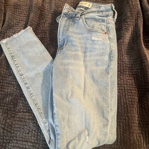 abercrombie and fitch jeans